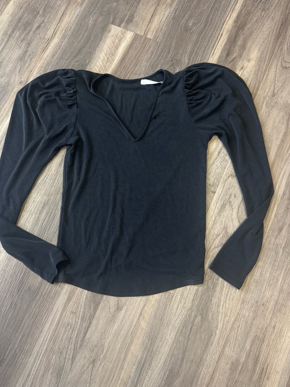 Mustard Seed Black V-Neck Puff Shoulder Long Sleeve Top